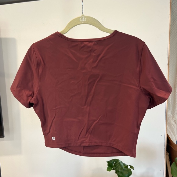 Women’s HALARA Softlyzero Cut Out Cropped Short Sleeve ~ Burgundy - Picture 4 of 6